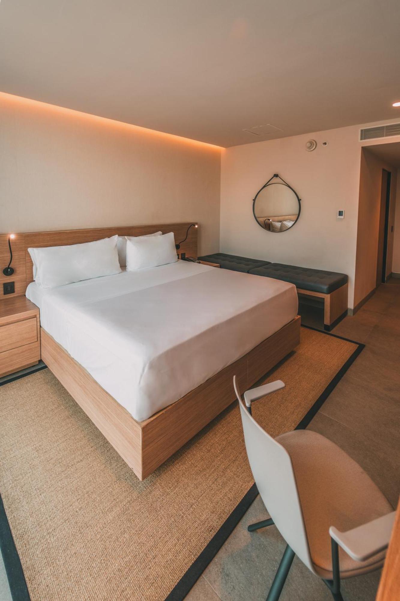 Aken Mind Merida Hotel Экстерьер фото